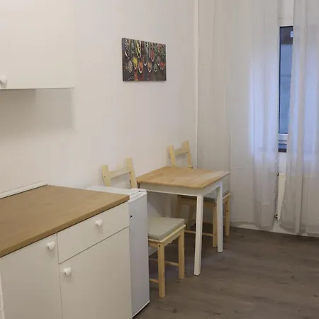 Apartment Berliner Str 139 *